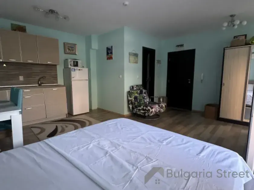 Мебель и интерьер