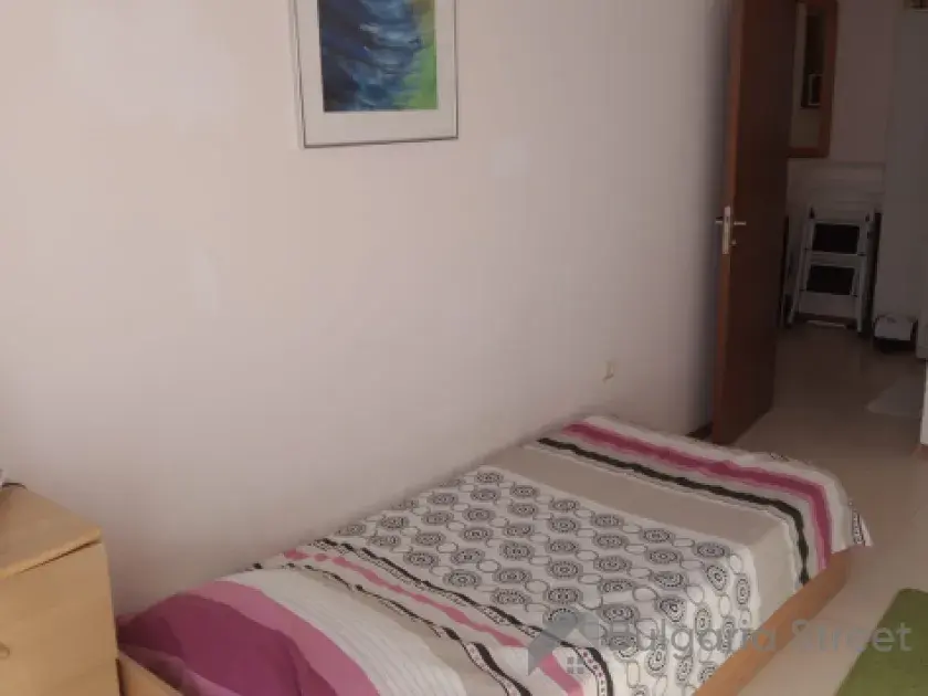 кровать