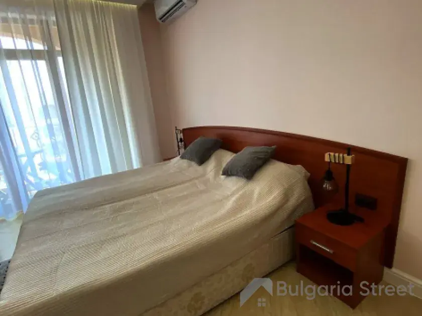 Palazzo | Студия с видом на бассейн у моря в Солнечном Береге