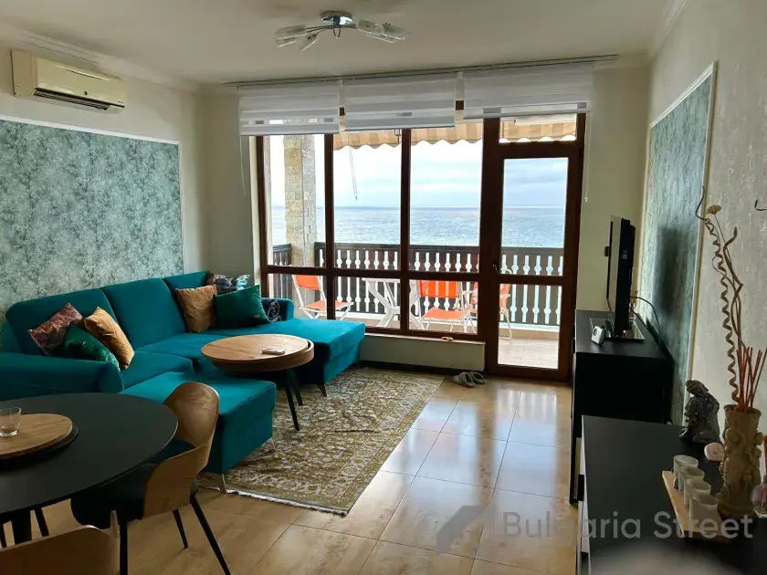 Tryavna Beach | Трёхкомнатная квартира на первой линии