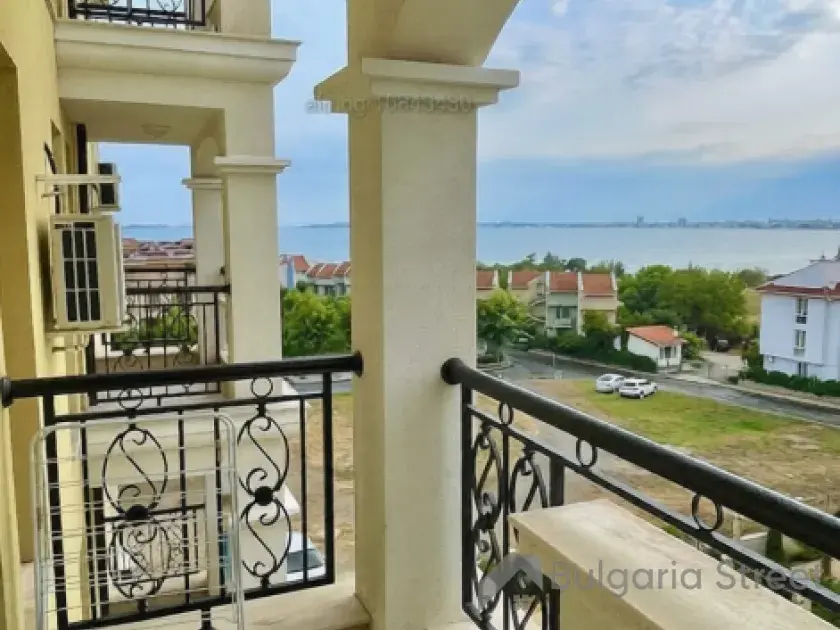терраса с видом на море