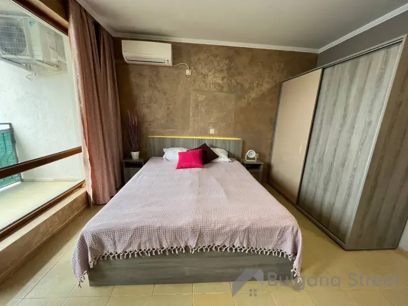 Diamond Bay | Студия в жилом комплексе в центре курорта Солнечный Берег