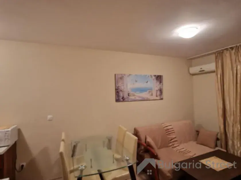 Меблировка и интерьер