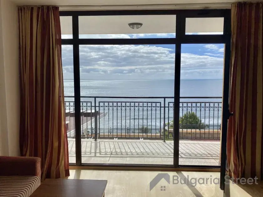 Tiva Del Mar | Двухкомнатная квартира у моря с панорамным видом, 100 м², первая линия