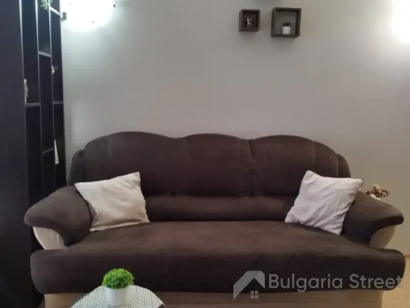 Меблировка и интерьер