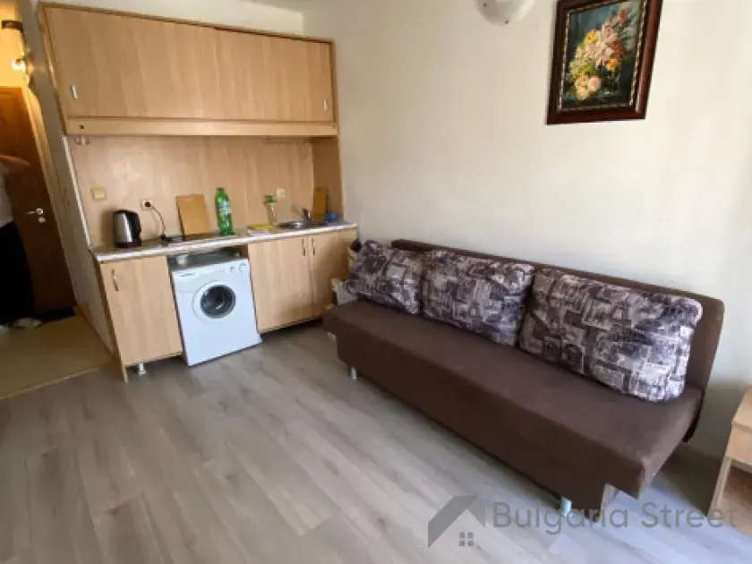 Меблировка и интерьер