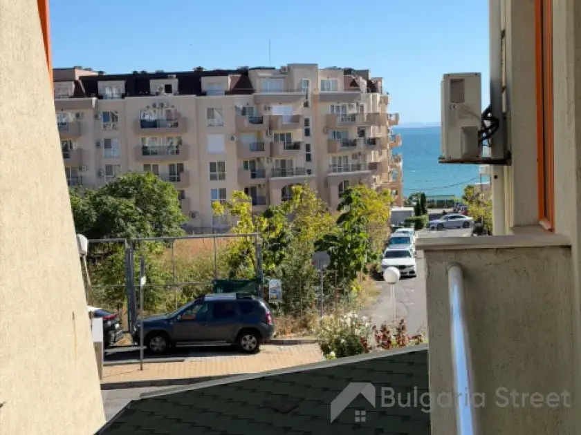 вид на море из балкона Sea Gate