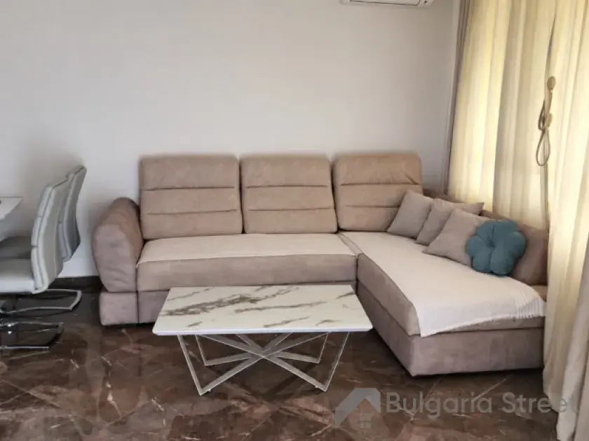 Меблировка и интерьер